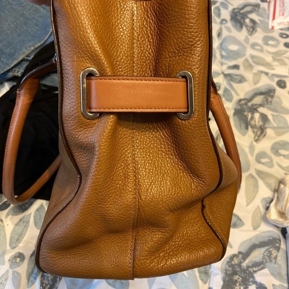 COACH SWAGGER CARRYALL IN COLORBLOCK PEBBLE LEATHER - Picture 6 of 9